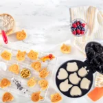 Waflera con moldes de animales de Animal Market. Prepara waffles en forma de tus animales favoritos con placas antiadherentes y un diseño compacto y fácil de usar. Ideal para desayunos y meriendas divertidos.
